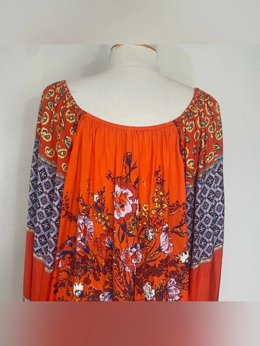 Free People Women Orange Red Paisley Satin Balloon Sleeve Blouse Size Large Boho